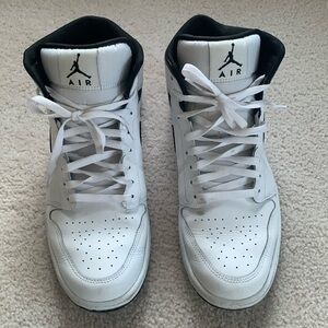 Air Jordan Sneakers